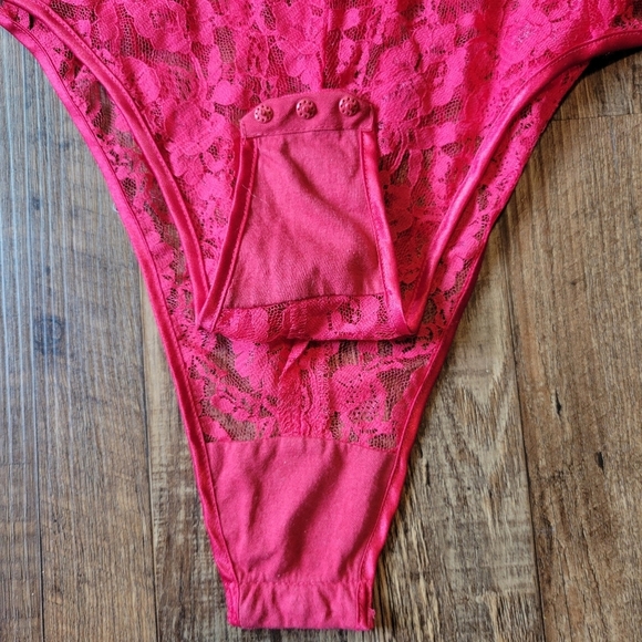 Vintage Gold Tag Victoria's Secret Red Lace Teddy Bodysuit - Picture 2 of 7